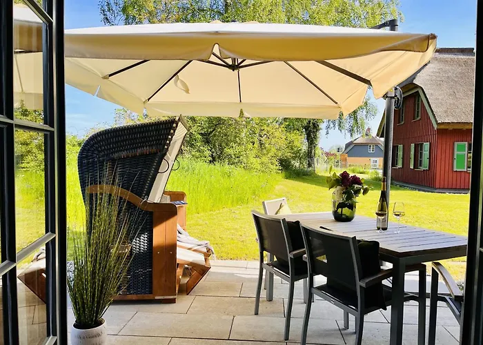 Strandleben 09 Klein Stresow Ruegen By Ruyastay