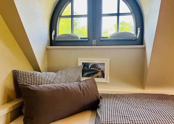 Strandleben 09 Klein Stresow Ruegen By Ruyastay