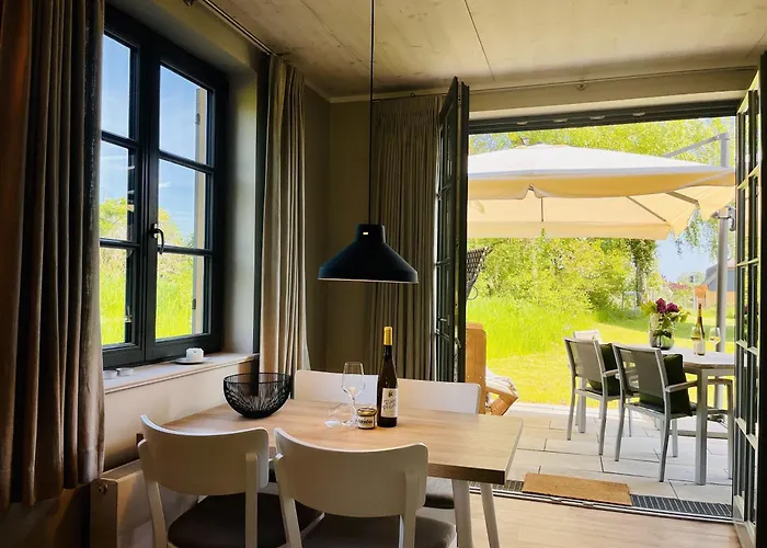 Strandleben 09 Klein Stresow Ruegen By Ruyastay Hébergement de vacances Putbus